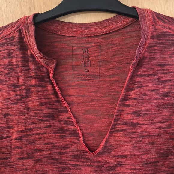 We the Free Free People Women’s Short Sleeve Burnout Tee T-Shirt Red Size XS - Picture 2 of 7